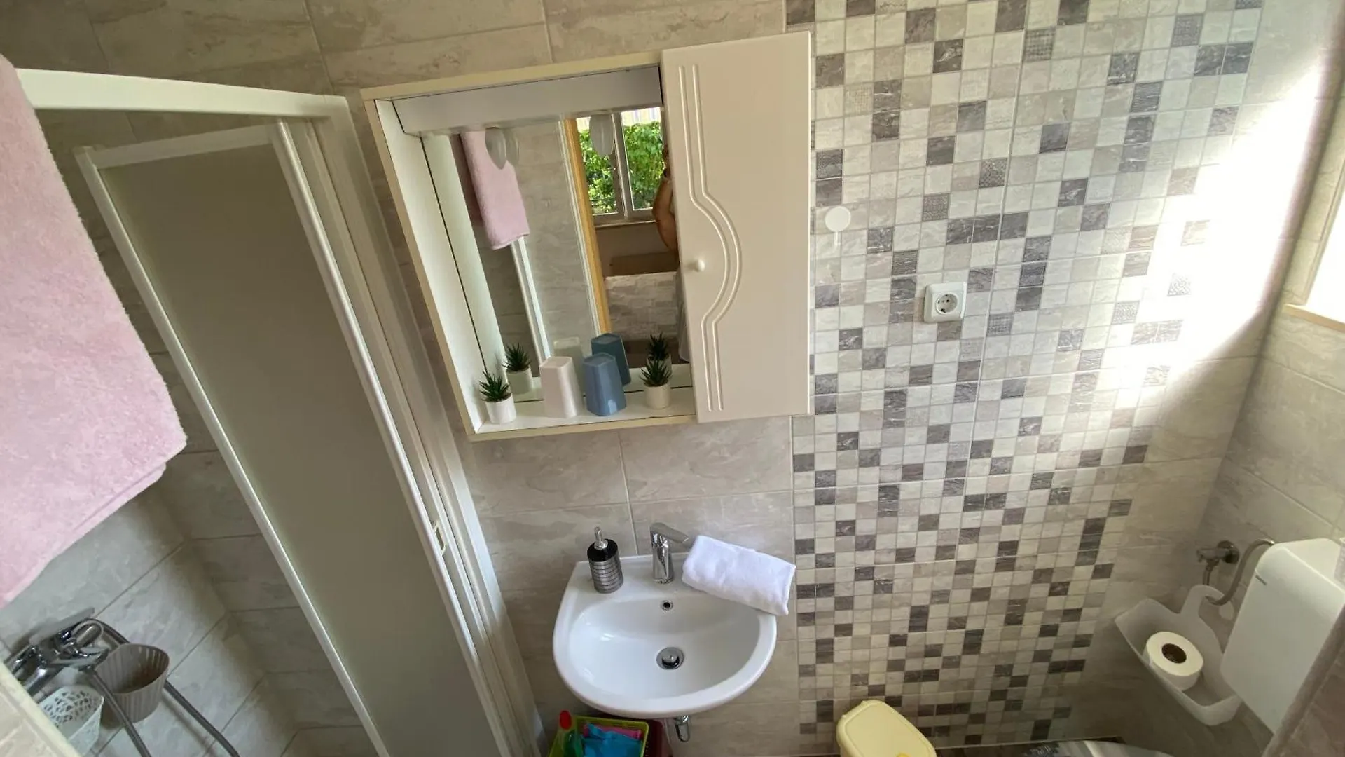 Konukevi Apartments And Rooms With Parking Space Rovinj - 23148